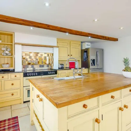 4 Bed In Wigton Oc-79563