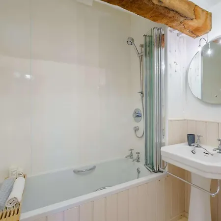 4 Bed In Wigton Oc-79563 Calvo