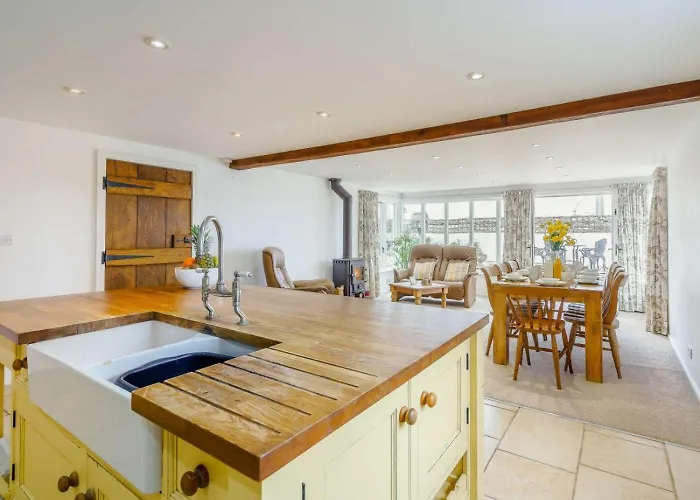 4 Bed In Wigton Oc-79563 *