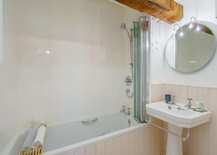 4 Bed In Wigton Oc-79563 Calvo