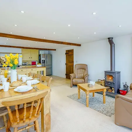 4 Bed In Silloth 79563 Tatil Evi